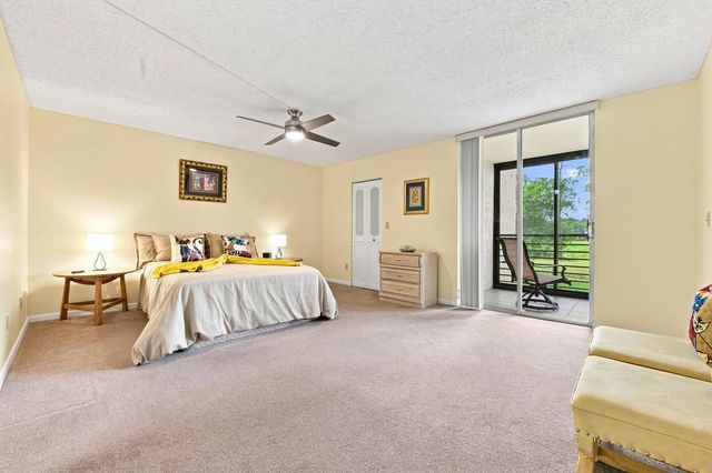 3 of 35 - 3231 Holiday Springs Boulevard #205, Margate, FL