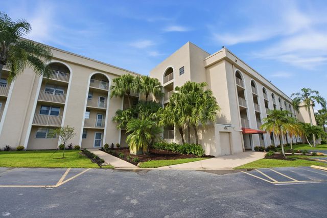 4 of 35 - 3231 Holiday Springs Boulevard #205, Margate, FL