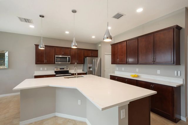 3 of 26 - 4486 Appleton Circle W, Oakland Park, FL