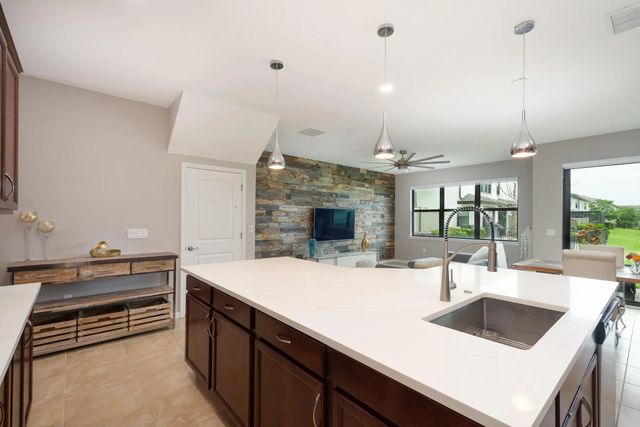 4 of 26 - 4486 Appleton Circle W, Oakland Park, FL