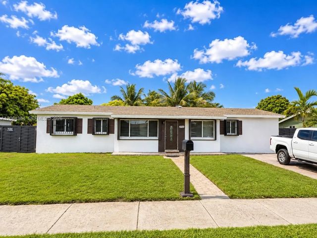 2950 Nw 210th Terrace, Miami Gardens