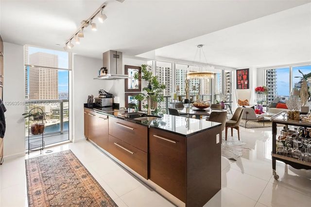 3 of 35 - 495 Brickell Avenue #1802, Miami, FL