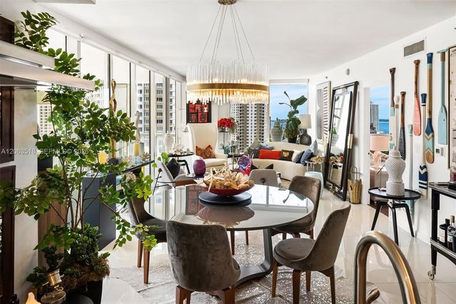 4 of 35 - 495 Brickell Avenue #1802, Miami, FL