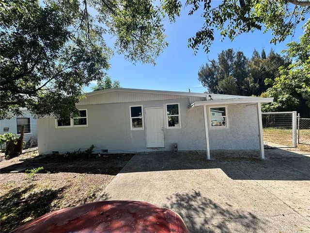 5442 Fourth Avenue, Fort Myers