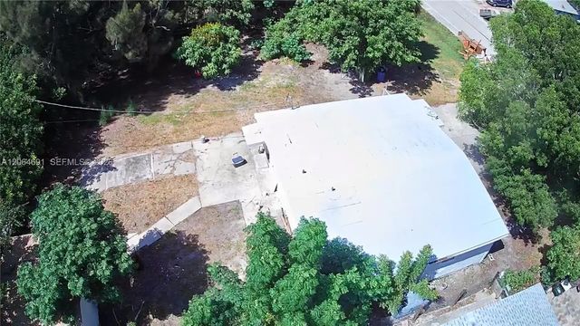 4 of 23 - 5442 Fourth Avenue, Fort Myers, FL
