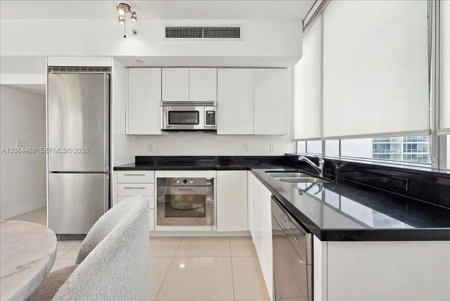2 of 42 - 92 Sw 3rd Street #1210, Miami, FL