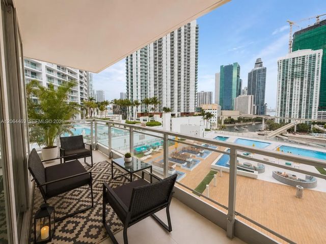 2 of 20 - 92 Sw 3rd Street #1210, Miami, FL