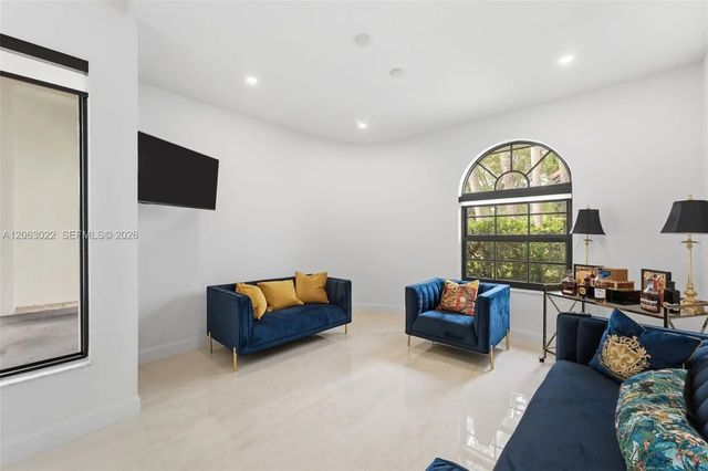 4 of 44 - 8215 Grand Canal Drive, Miami, FL