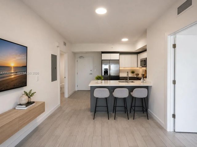 4 of 33 - 321 Ne 26th Street #512, Miami, FL