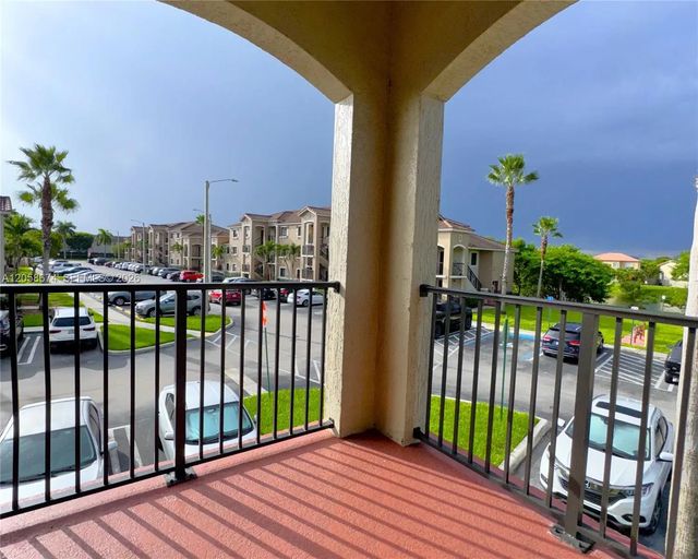 4 of 19 - 22441 Sw 88th Place #201-5, Cutler Bay, FL