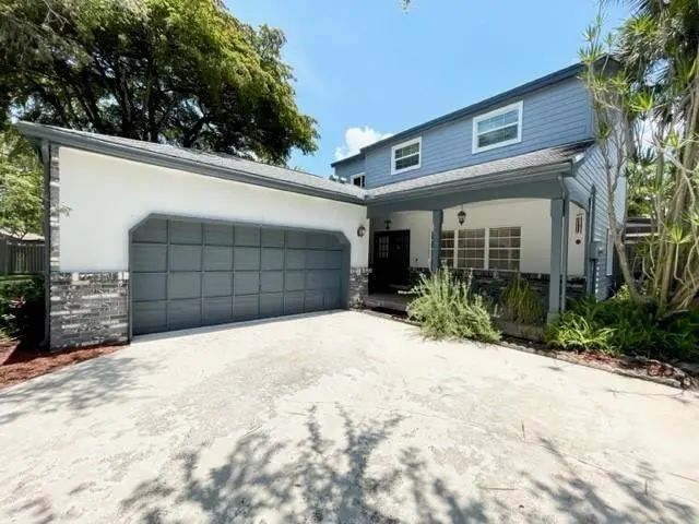 6555 Abbey Road, Parkland