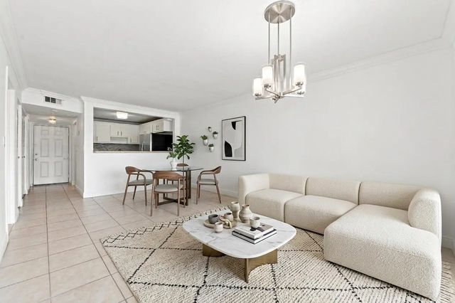 5 of 26 - 9300 Sw 8th Street #219, Boca Raton, FL
