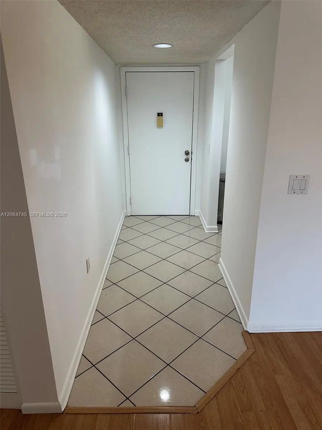 8415 Sw 107th Avenue #303w, Miami