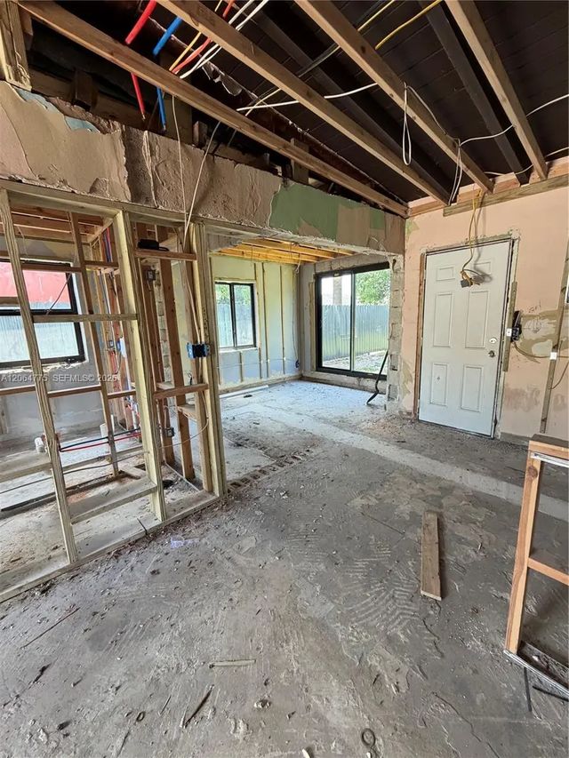 5 of 11 - 2732 Nw 5th Street, Pompano Beach, FL