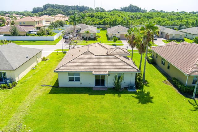 3 of 60 - 841 Bent Creek Drive, Fort Pierce, FL