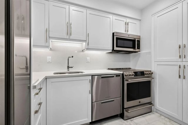 5 of 46 - 2780 S Ocean Boulevard #607, Palm Beach, FL