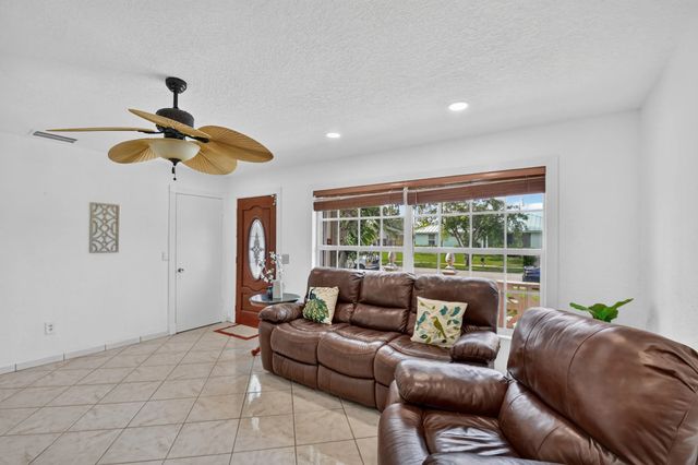 5 of 35 - 1826 16th Avenue N, Lake Worth Beach, FL