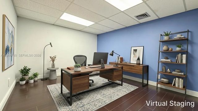 2500 Hollywood Boulevard #311, Hollywood