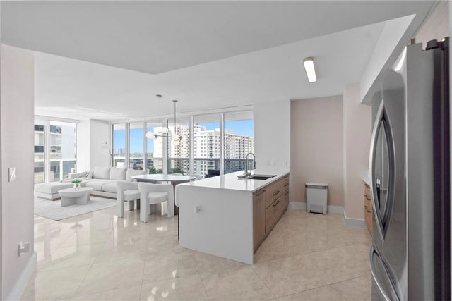 5 of 48 - 1830 S Ocean Drive #1006, Hallandale Beach, FL