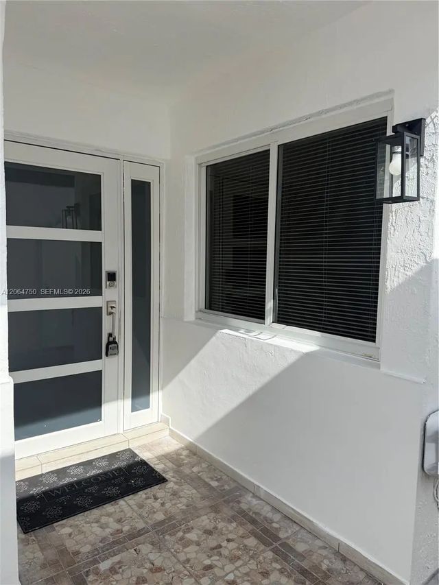 4 of 15 - 2854 W 75th Terrace, Hialeah, FL