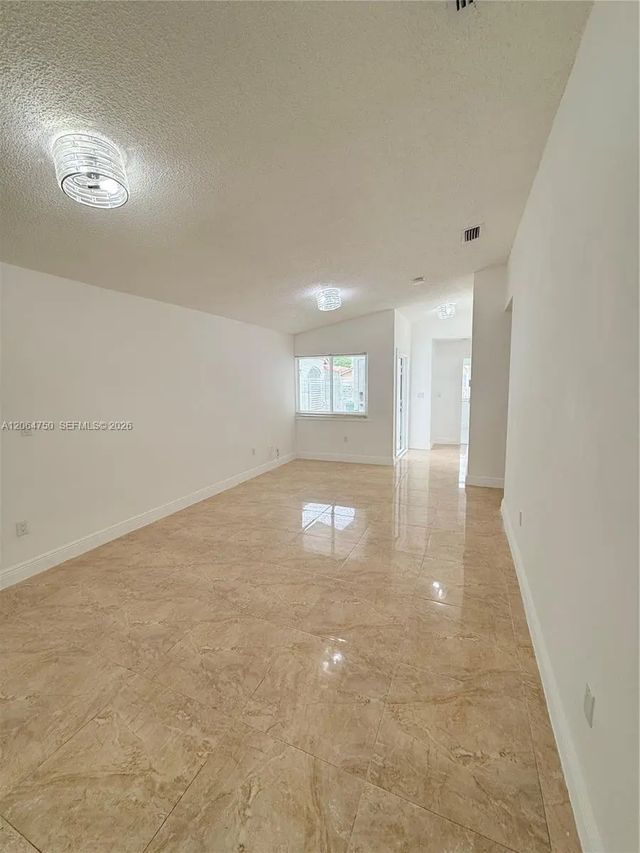 5 of 15 - 2854 W 75th Terrace, Hialeah, FL