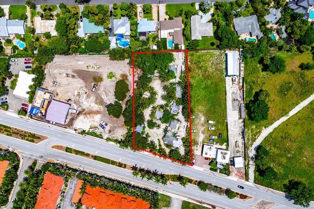 3 of 11 - 3045 N Federal Highway, Boynton Beach, FL