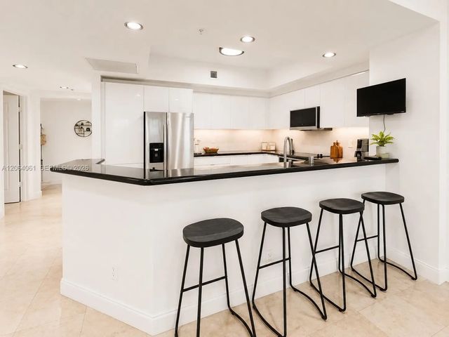 14951 Royal Oaks Lane #1501, North Miami