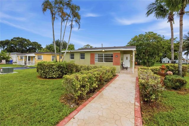 6448 Funston Street, Hollywood