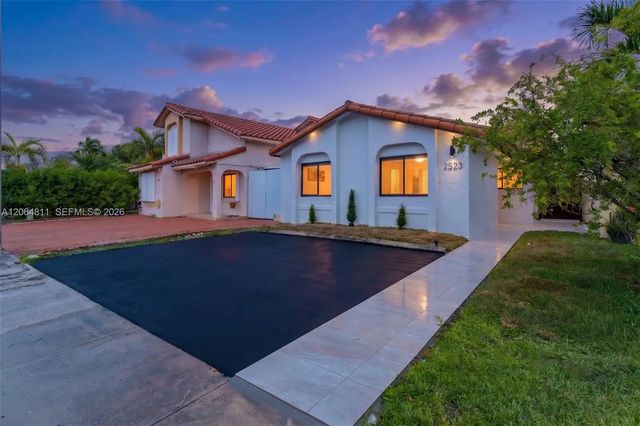 2523 W 65th Street, Hialeah