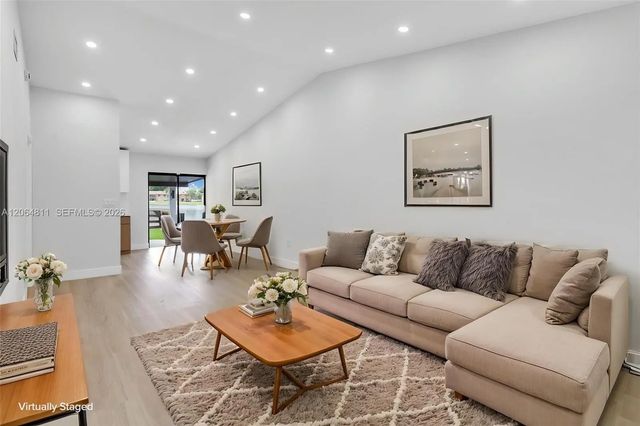 5 of 44 - 2523 W 65th Street, Hialeah, FL
