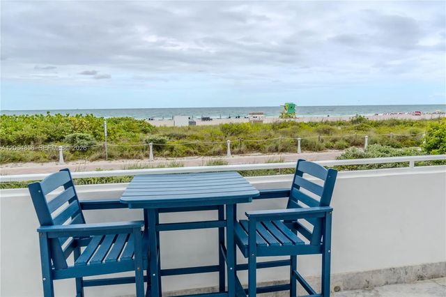 3 of 18 - 401 Ocean Drive #222 (with Parking), Miami Beach, FL