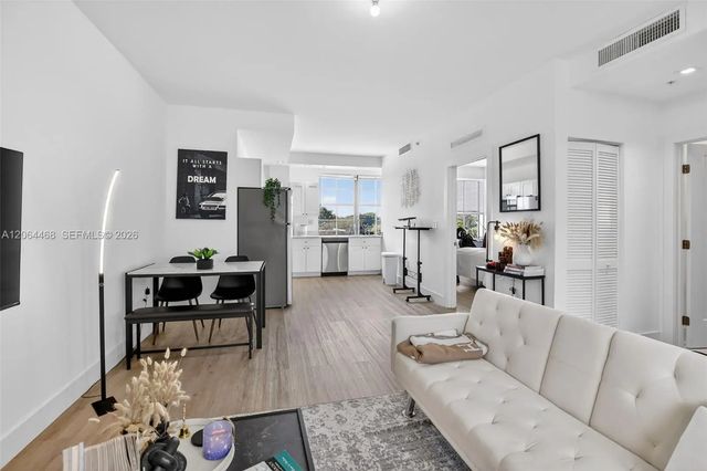 4100 Sw 64th Avenue #301, Davie