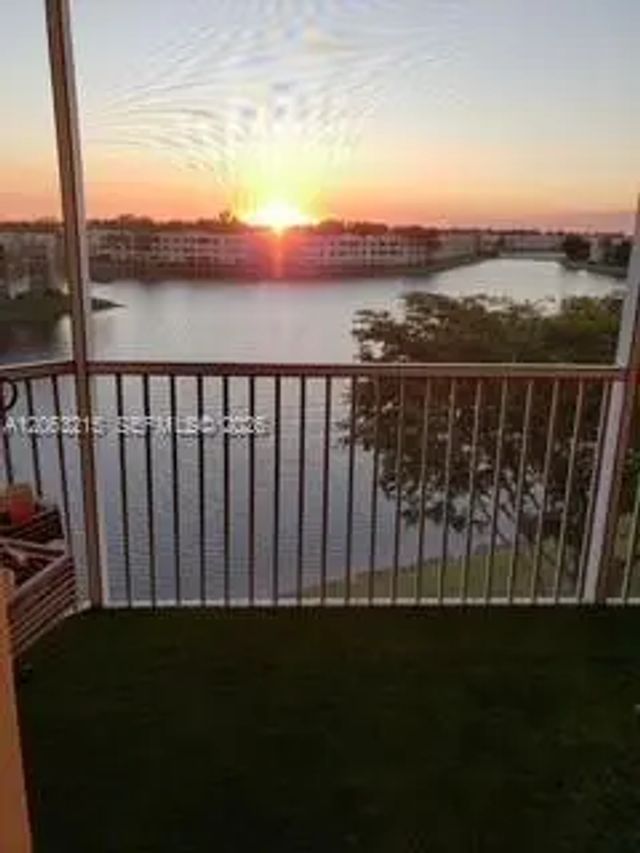 2 of 70 - 7611 Southampton Terrace #409, Tamarac, FL