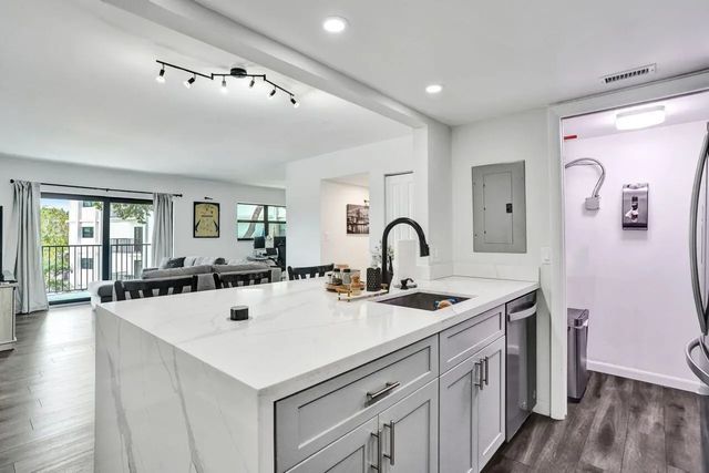 1000 River Reach Drive #321, Fort Lauderdale