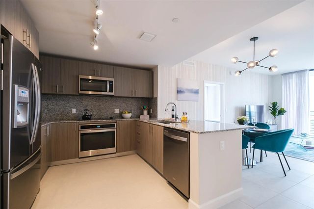 2 of 21 - 5350 Nw 84th Avenue #1413, Doral, FL