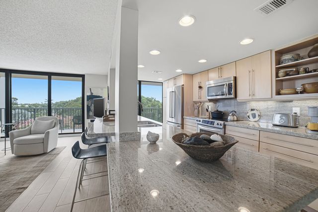 4 of 36 - 1101 River Reach Drive #410, Fort Lauderdale, FL