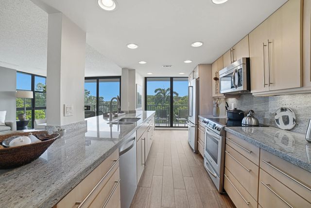 5 of 36 - 1101 River Reach Drive #410, Fort Lauderdale, FL