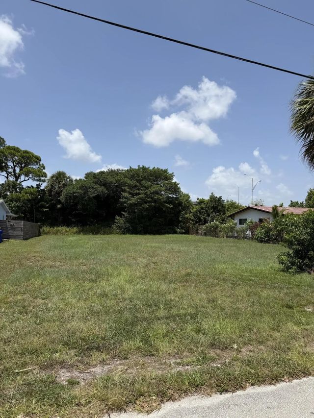 4 of 13 - 443 Sw 20th Avenue, Fort Lauderdale, FL