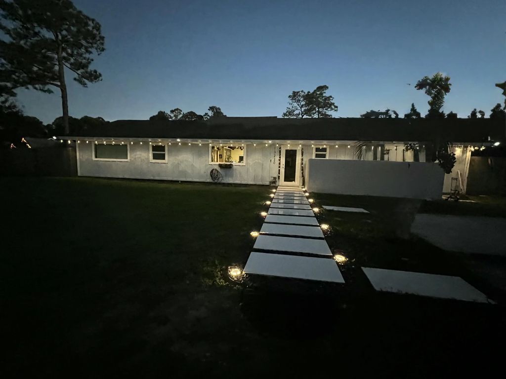 13220 59th Court N, The Acreage