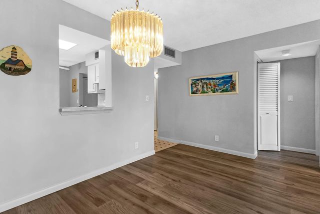 4 of 40 - 2209 S Cypress Bend Drive #507, Pompano Beach, FL