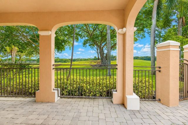4 of 20 - 2703 Center Ct Drive #1-14, Weston, FL