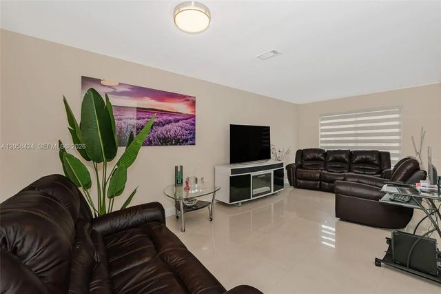 11559 Sw 7th Street, Sweetwater