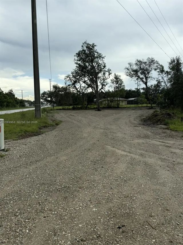 2 of 5 - 4732 Kenilworth Boulevard, Sebring, FL
