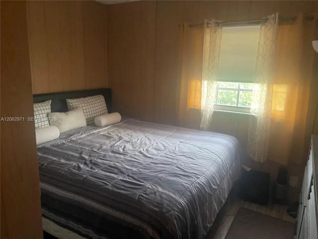 5 of 9 - 2311 Nw 27th Terrace, Fort Lauderdale, FL
