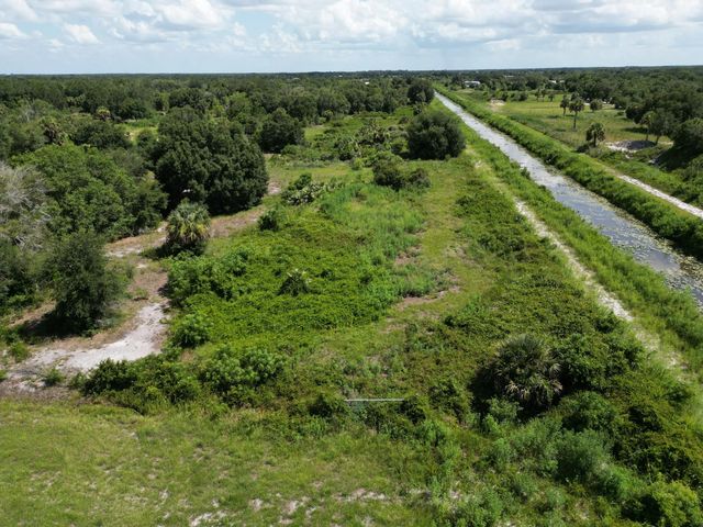 18396 Nw 284th Street, Okeechobee