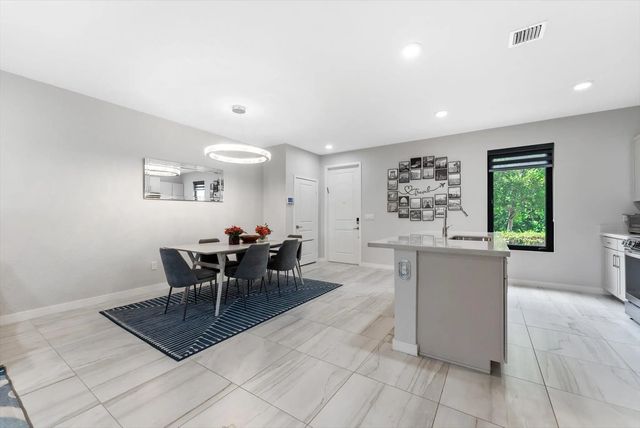 3 of 36 - 405 Nw 17th Street, Fort Lauderdale, FL