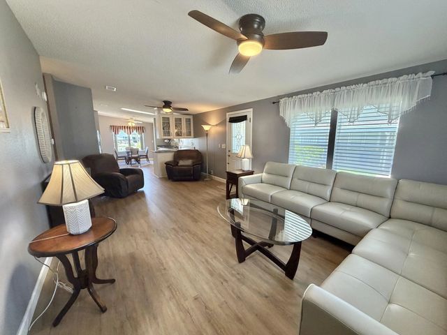 4 of 25 - 8181 14th Hole Drive, Port St. Lucie, FL
