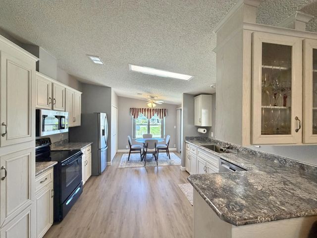 5 of 25 - 8181 14th Hole Drive, Port St. Lucie, FL