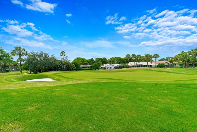 4 of 28 - 219 Wildwood Circle, Deerfield Beach, FL