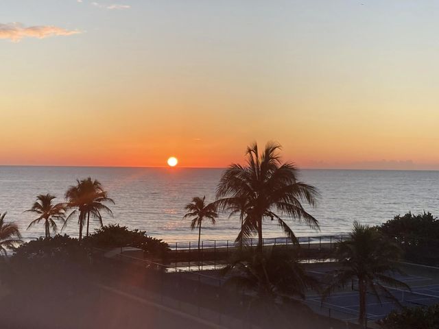 4 of 41 - 5200 N Ocean Boulevard #615, Lauderdale-By-The-Sea, FL